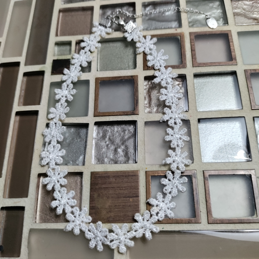 Claire's Floral choker-$5 add on